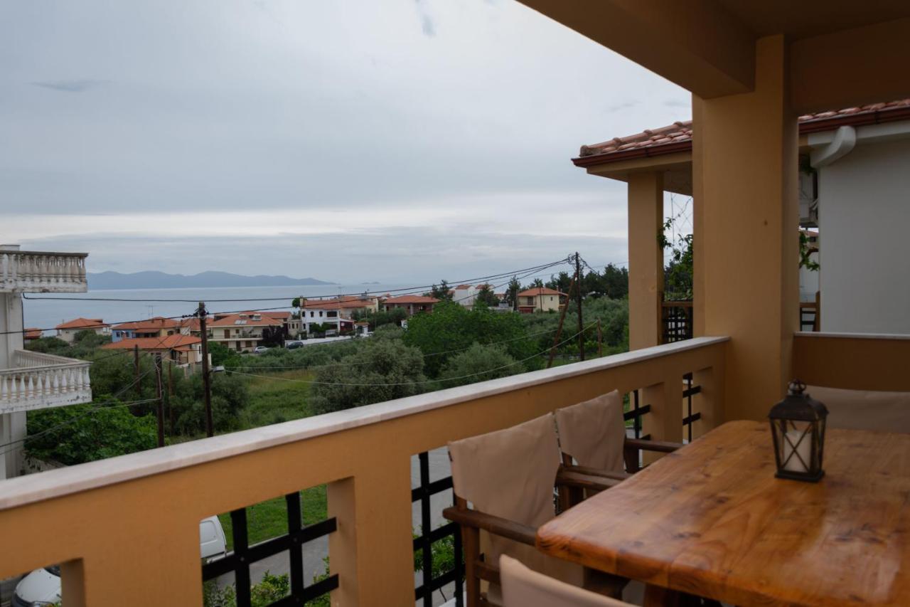 Vista Del Mare 1 Apartment Nea Roda Exterior photo